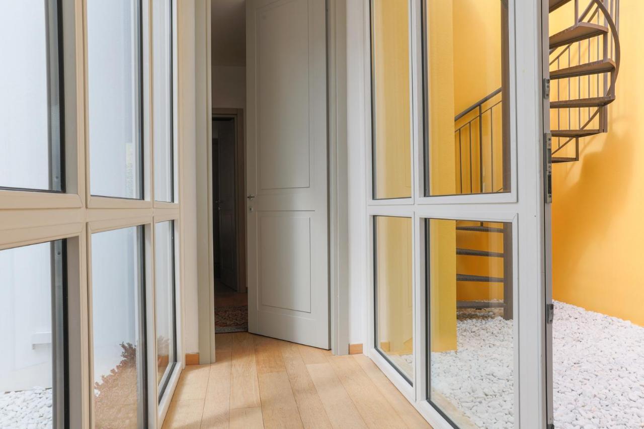 Lakefront Contemporary - By My Home In Como Cadenabbia エクステリア 写真